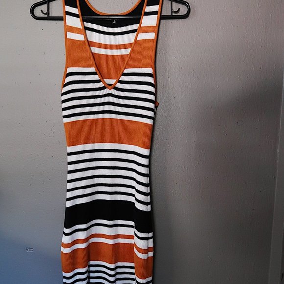 Kendall + Kylie Dress - Picture 4 of 8